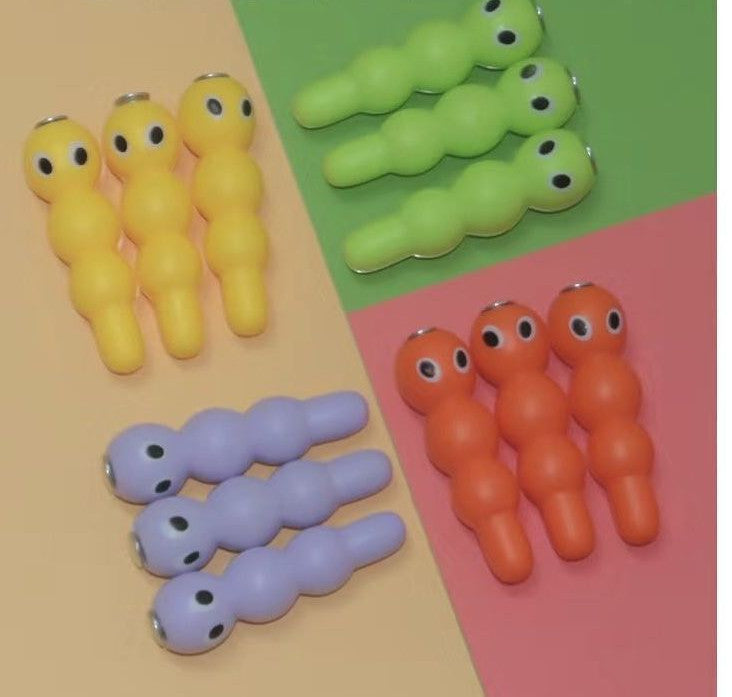 Woodpecker Magnetic Catch-the-Worm Game