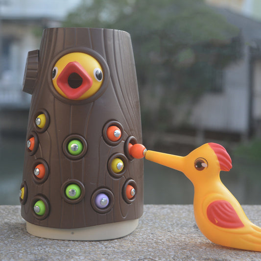 Woodpecker Magnetic Catch-the-Worm Game